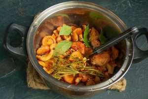 Маринованные рыжики с укропом