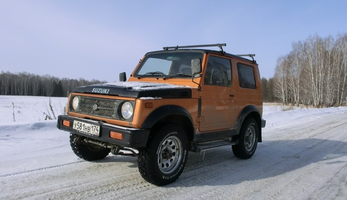 Suzuki Samurai 1993 года снабжен крепким и надежным двигателем/ Фото: drive2.ru Suzuki Samurai 1993 года снабжен крепким и надежным двигателем/ Фото: drive2.ru