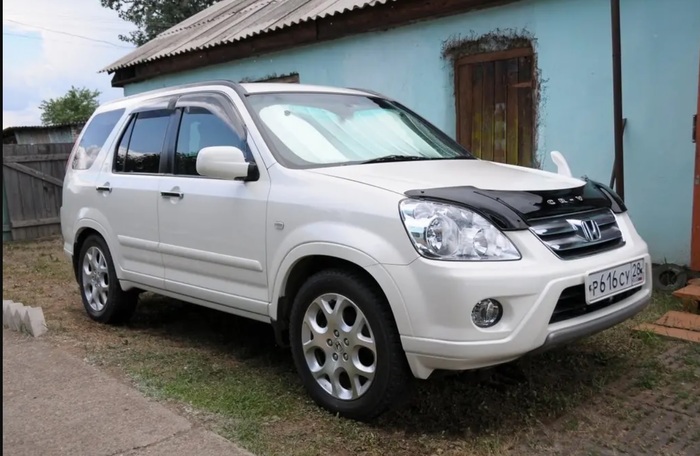 Honda CR-V 2004 года/ Фото: drom.ru Honda CR-V 2004 года/ Фото: drom.ru