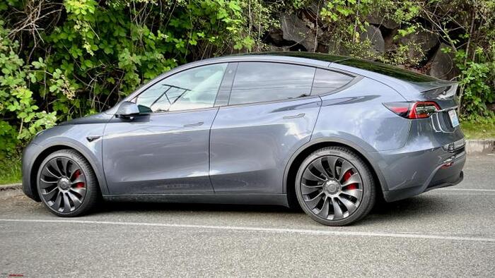 Tesla Model Y Performance имеет максимальную скорость 250 км в час/ Фото: team-bhp.com Tesla Model Y Performance имеет максимальную скорость 250 км в час/ Фото: team-bhp.com