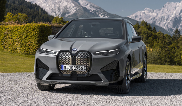 BMW ix M60 весит 2,66 тонны/ Фото: autoreview.ru BMW ix M60 весит 2,66 тонны/ Фото: autoreview.ru