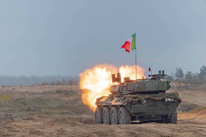 B1 Centauro снабжен усовершенствованным комплексом управления огнем/ Фото: topwar.ru B1 Centauro снабжен усовершенствованным комплексом управления огнем/ Фото: topwar.ru