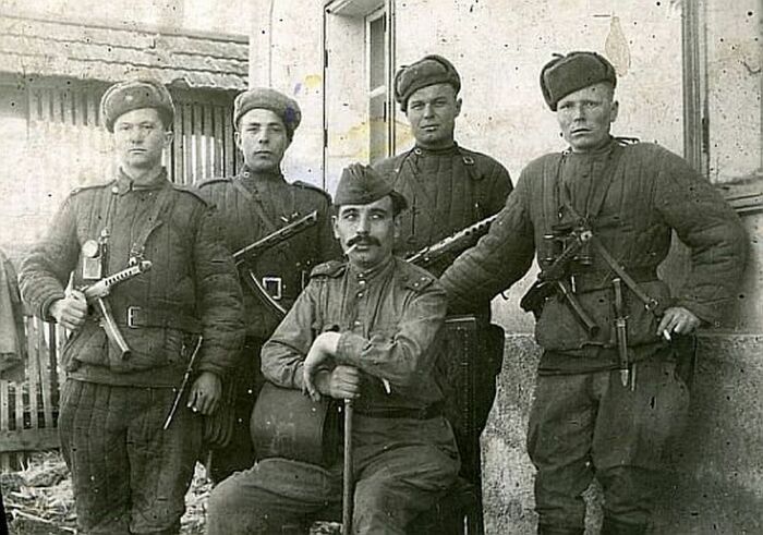 Даже фотографий хроники с ППС-41/43 заметно меньше. |Фото: rusknife.com. Даже фотографий хроники с ППС-41/43 заметно меньше. |Фото: rusknife.com.