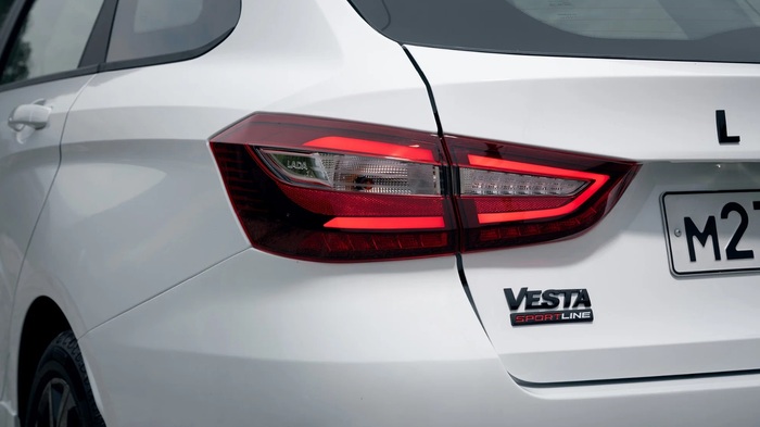 Стоимость Lada Vesta Sportline составляет 2 175 900 рублей/ Фото: auto.ru Стоимость Lada Vesta Sportline составляет 2 175 900 рублей/ Фото: auto.ru