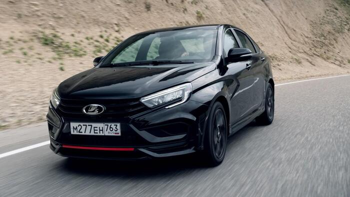 Sportline Black будет стоить 2 205 900 рублей/ Фото: kolesa.kz Sportline Black будет стоить 2 205 900 рублей/ Фото: kolesa.kz