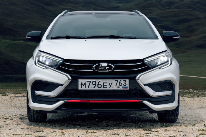 Лада Веста Спортлайн, вид спереди/ Фото: motor.ru Лада Веста Спортлайн, вид спереди/ Фото: motor.ru