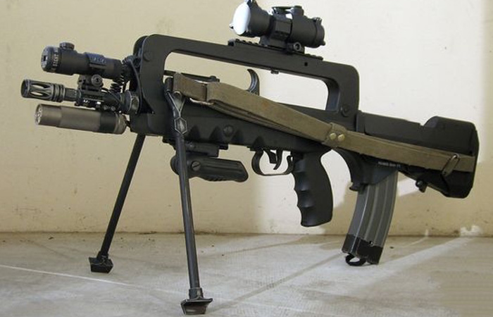 FAMAS выпускается в большом количестве модификаций./ Фото: topwar.ru FAMAS выпускается в большом количестве модификаций./ Фото: topwar.ru