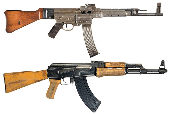 StG 44 и АК-47. Фото: nosoldat.net StG 44 и АК-47. Фото: nosoldat.net
