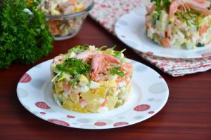 Оливье с креветками