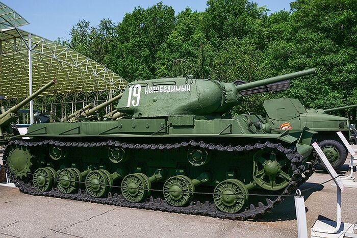 Танк «Клим Ворошилов» образца 1942 года/ Фото: victorymuseum.ru Танк «Клим Ворошилов» образца 1942 года/ Фото: victorymuseum.ru