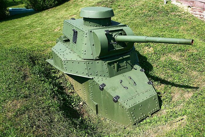 Легкий танк Т-18 образца 1927 года/ Фото: victorymuseum.ru Легкий танк Т-18 образца 1927 года/ Фото: victorymuseum.ru
