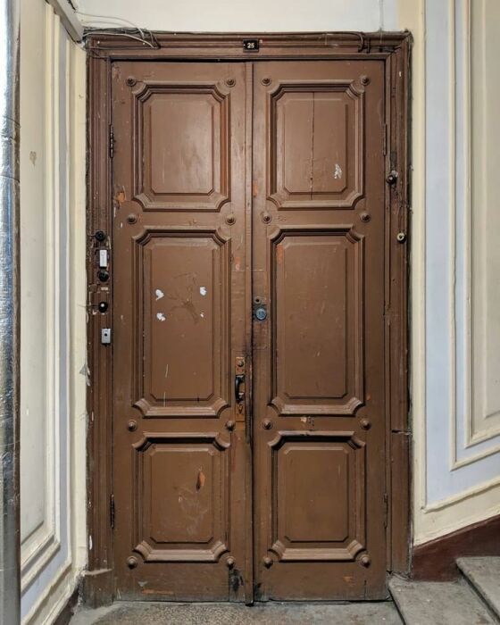 Старые двери /Фото:ru.pinterest.com Старые двери /Фото:ru.pinterest.com