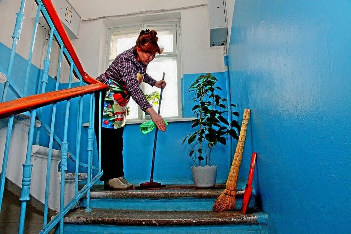 Уборка подъезда /Фото:dzen.ru Уборка подъезда /Фото:dzen.ru