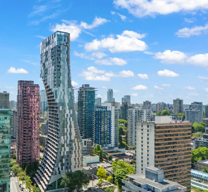 Изогнутая форма небоскреба Alberni Tower позволяет воздуху циркулировать внутри конструкции и обеспечивает внутренние пространства дневным светом (Ванкувер, Канада). | Фото: arch2o.com. Изогнутая форма небоскреба Alberni Tower позволяет воздуху циркулировать внутри конструкции и обеспечивает внутренние пространства дневным светом (Ванкувер, Канада). | Фото: arch2o.com.