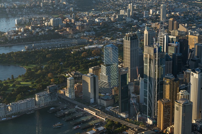 Quay Quarter Tower – первое в мире здание, которое не демонтировали, а использовали его структуру и материалы для создания ультрасовременного объекта (Сидней, Австралия). | Фото: group.schindler.com. Quay Quarter Tower – первое в мире здание, которое не демонтировали, а использовали его структуру и материалы для создания ультрасовременного объекта (Сидней, Австралия). | Фото: group.schindler.com.