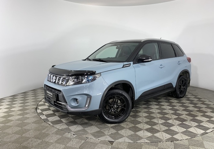 Suzuki Vitara имеет пятилетнюю историю продаж на российском рынке/ Фото: favorit-motors.ru Suzuki Vitara имеет пятилетнюю историю продаж на российском рынке/ Фото: favorit-motors.ru