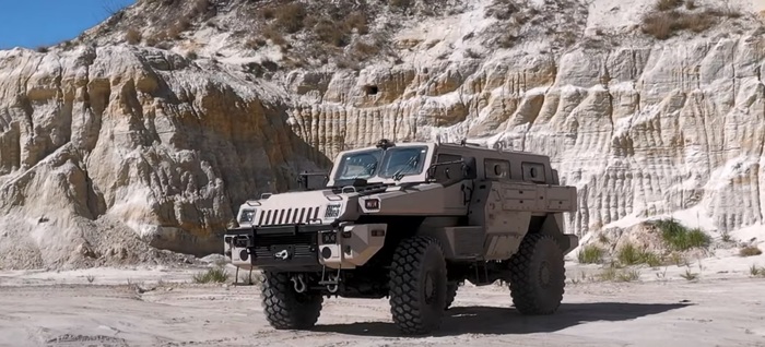 Paramount Marauder снабжен мотором мощностью 290 л. с./ Фото: bibimot.ru Paramount Marauder снабжен мотором мощностью 290 л. с./ Фото: bibimot.ru