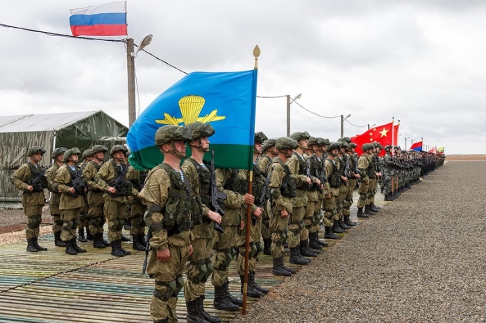 Россия имеет одну из крупнейших армий в мире. |Фото: krasivoe-foto.ru. Россия имеет одну из крупнейших армий в мире. |Фото: krasivoe-foto.ru.