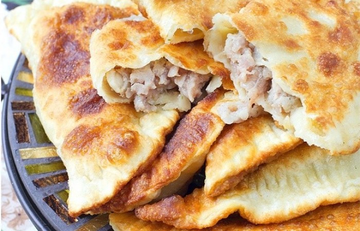 Традиционной начинкой считается мясо / Фото: mirpovara.ru Традиционной начинкой считается мясо / Фото: mirpovara.ru