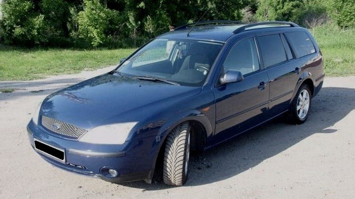 Ford Mondeo 2001 года выпуска/ Фото: drive2.ru Ford Mondeo 2001 года выпуска/ Фото: drive2.ru