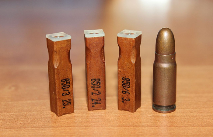 Патроны от винтовки G11 по сравнению с обычным./ Фото: guns.allzip.org Патроны от винтовки G11 по сравнению с обычным./ Фото: guns.allzip.org