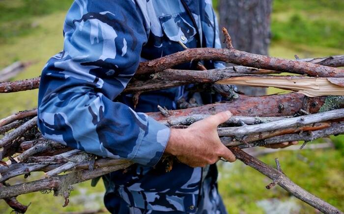 Со сбором валежника ситуация не простая. ¦Фото: sibhar.ru. Со сбором валежника ситуация не простая. ¦Фото: sibhar.ru.