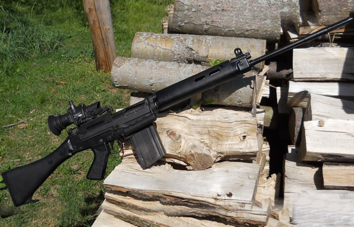 Винтовка FN FAL используется до сих пор./ Фото: pinterest.com