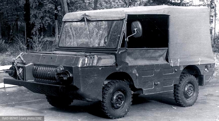 ЛуАЗ-967МП могла комлектоваться боекомплектом и радиостанцией/ Фото: ru.cars.photo ЛуАЗ-967МП могла комлектоваться боекомплектом и радиостанцией/ Фото: ru.cars.photo