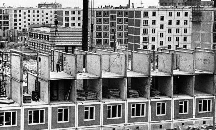 Строительство хрущевок /Фото:vecherka.spb.ru Строительство хрущевок /Фото:vecherka.spb.ru