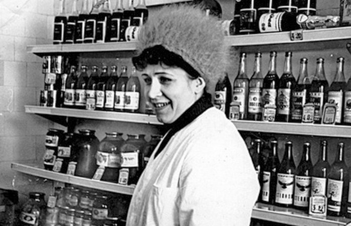 В рюмочных можно было не только выпить, но и закусить/ Фото: dobro-est.com В рюмочных можно было не только выпить, но и закусить/ Фото: dobro-est.com