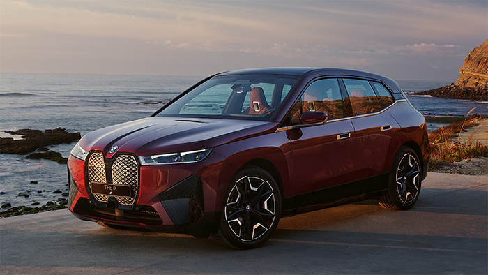 BMW iX выйдет на массовое производство в конце 2024 года/ Фото: bmw.ru BMW iX выйдет на массовое производство в конце 2024 года/ Фото: bmw.ru