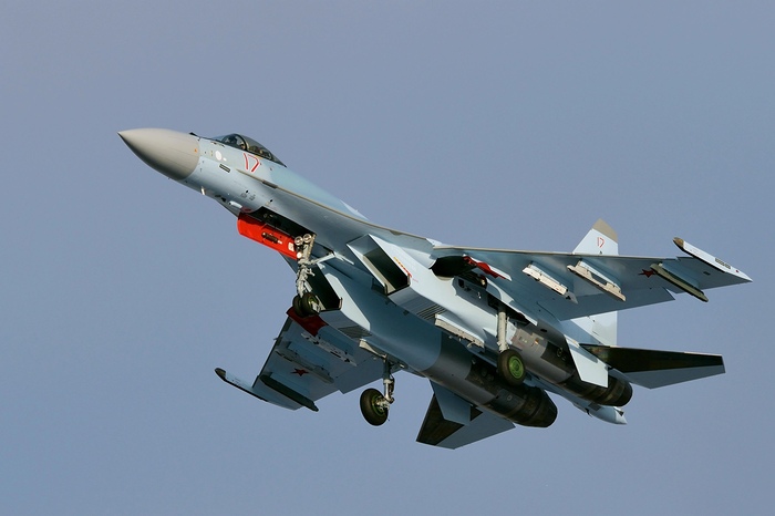 Су-35С с передовыми электронными комплексами производства РФ/ Фото: bmpd.livejournal.com Су-35С с передовыми электронными комплексами производства РФ/ Фото: bmpd.livejournal.com