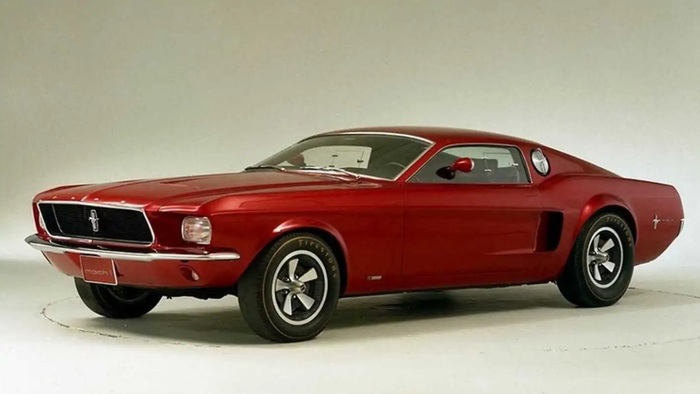 Mustang Mach 1 фактически стал первым пони-каром/ Фото: motor1.com Mustang Mach 1 фактически стал первым пони-каром/ Фото: motor1.com