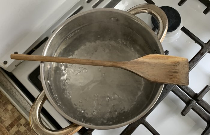 Деревянная ложка спасёт ваше блюдо! Деревянная ложка спасёт ваше блюдо!