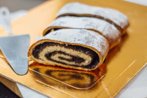 Рулет с маком