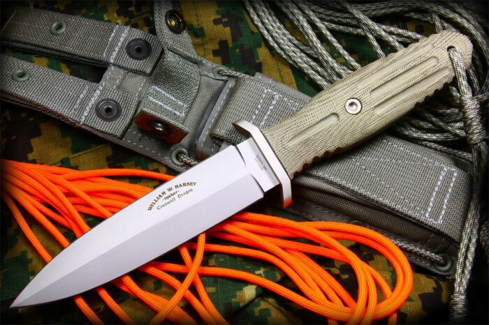 Тупой участок перед лезвием - это рикассо или пята, если по-русски. |Фото: bokershop.ru.
