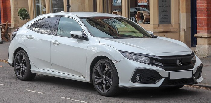 Honda Civic занимает достойное место в рейтинге издания HotCars/ Фото: wikimedia.org Honda Civic занимает достойное место в рейтинге издания HotCars/ Фото: wikimedia.org