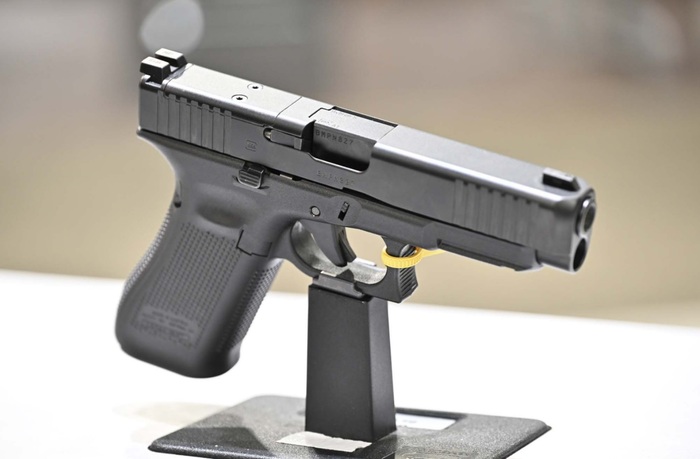 Использование прицела на «Глоке» сопряжено с массой проблем/ Фото: gunsweek.com