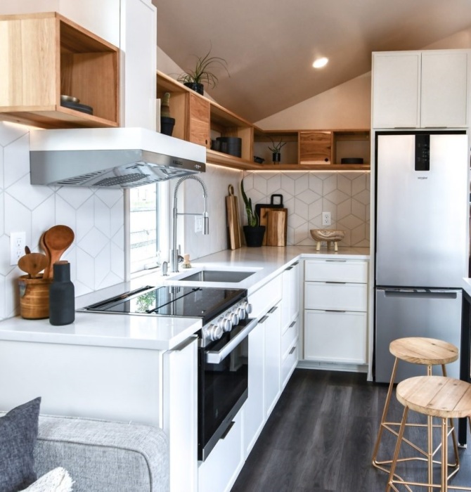 Современная кухня Urban Park Max. | Фото: tinyhousetown.net. Современная кухня Urban Park Max. | Фото: tinyhousetown.net.