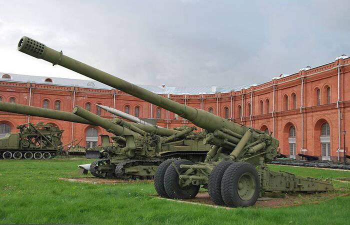 Парадная военная техника, которая никогда не стояла на вооружении