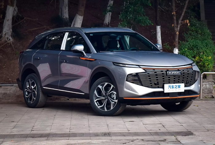 Техобслуживание Haval F7 обходится в среднем в 33500 рублей в год/ Фото: motor.ru Техобслуживание Haval F7 обходится в среднем в 33500 рублей в год/ Фото: motor.ru
