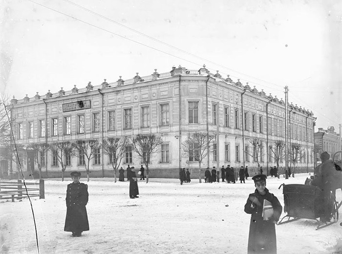 Алексеевское реальное училище Екатеринбурга. /Фото: wikipedia.org Алексеевское реальное училище Екатеринбурга. /Фото: wikipedia.org