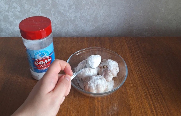 Соль поможет сохранить чеснок свежим! Соль поможет сохранить чеснок свежим!