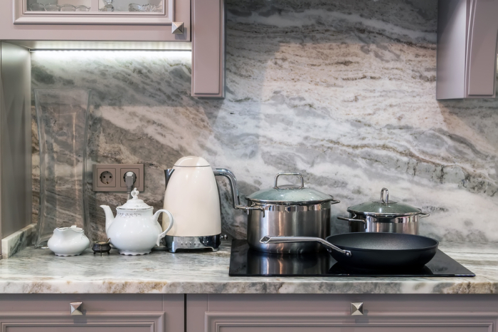 Столешница должна быть качественной и никак иначе. Фото: rdmarble.com. Столешница должна быть качественной и никак иначе. Фото: rdmarble.com.