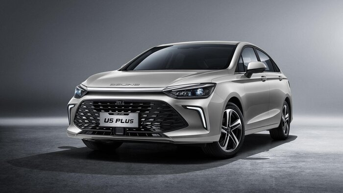 BAIC U5 Plus 2024 года/ Фото: sim-auto.ru BAIC U5 Plus 2024 года/ Фото: sim-auto.ru