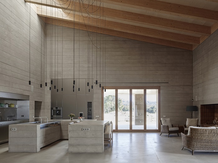 Кухня – самое выразительное и символическое место Casa 1627. | Фото: arkitera.com. Кухня – самое выразительное и символическое место Casa 1627. | Фото: arkitera.com.