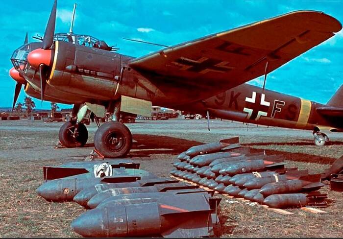 Ju 88 был снабжен двумя моторами/ Фото: topwar.ru Ju 88 был снабжен двумя моторами/ Фото: topwar.ru