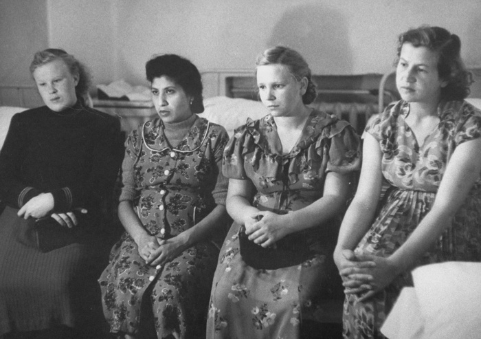 Советская мода базировалась на удобстве и простоте. Фото: pinimg.com. Советская мода базировалась на удобстве и простоте. Фото: pinimg.com.