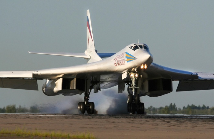 ТУ 160 является крупнейшим сверхзвуковым самолетом/ Фото: tupolev.ru ТУ 160 является крупнейшим сверхзвуковым самолетом/ Фото: tupolev.ru