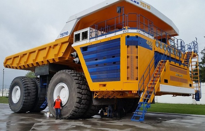 БелАЗ-75710: какие есть недостатки у лучшего карьерного самосвала современности